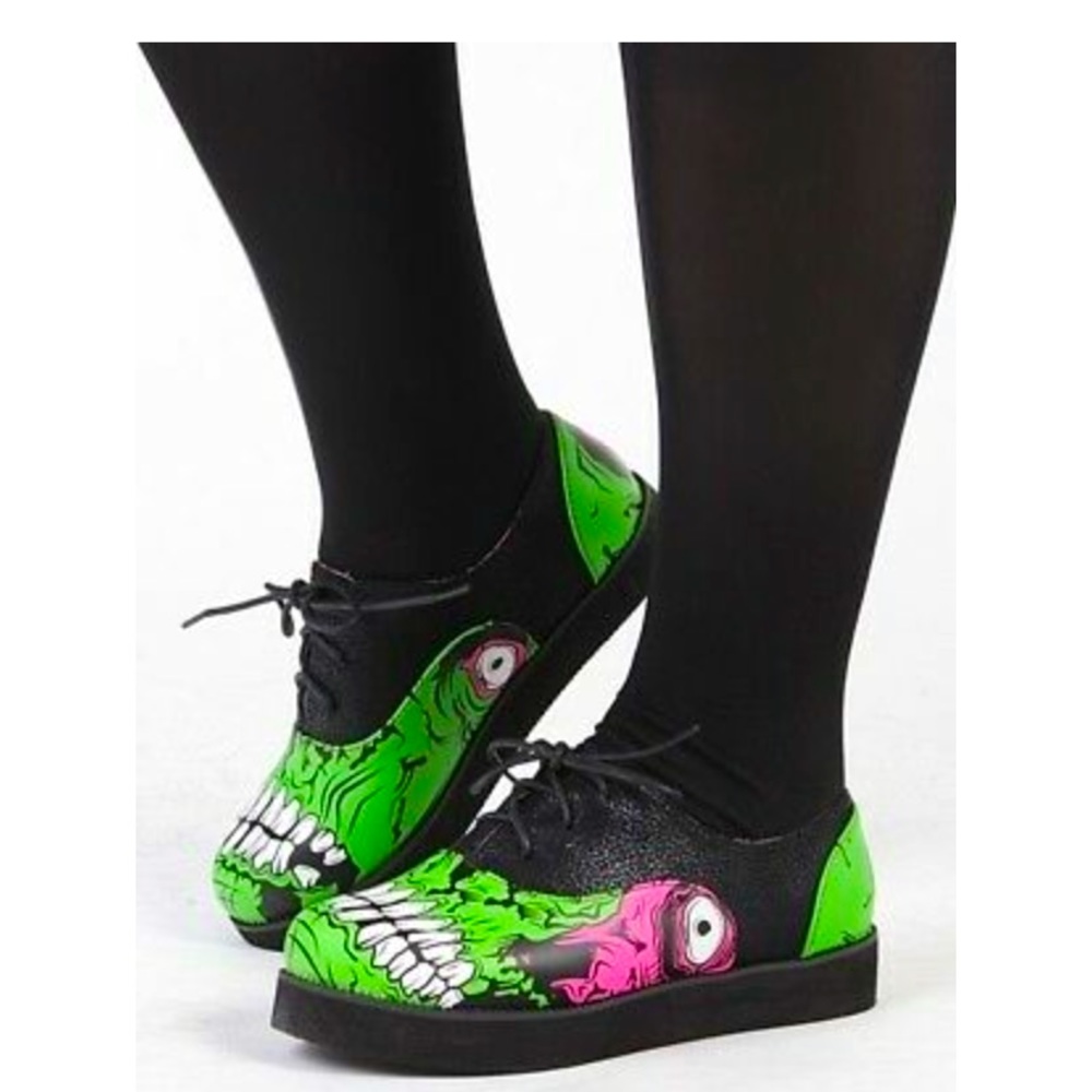 NWOT RARE IRON FIST ZOMBIE CHOMPER CREEPERS